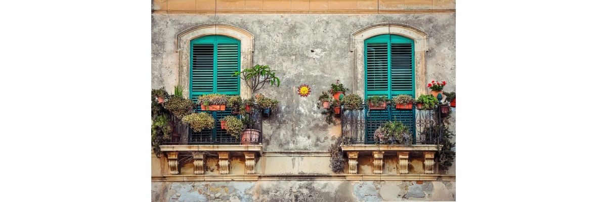 Cannabis Balkon Geruch &amp; Blüte – Tipps zum einfachen Anbauen - Cannabis Balkon: Geruch reduzieren